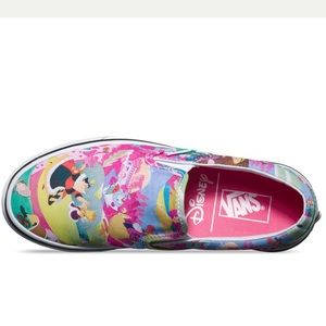 Disney vans *rare* tags attached